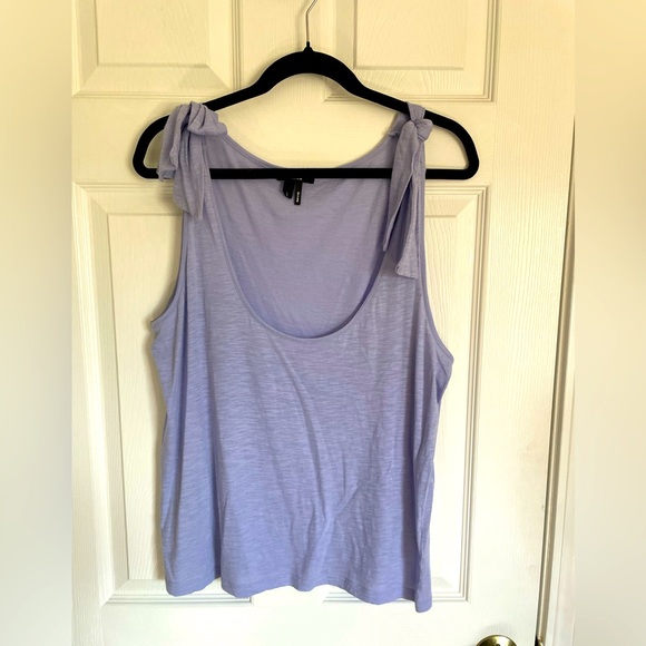 PAIGE Tops - EUC PAIGE lavender purple shoulder tie tank top